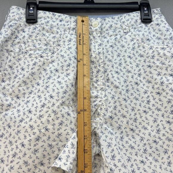 Tommy Hilfiger Women's Shorts Size 10 White & Blue Floral Print - Picture 4 of 12